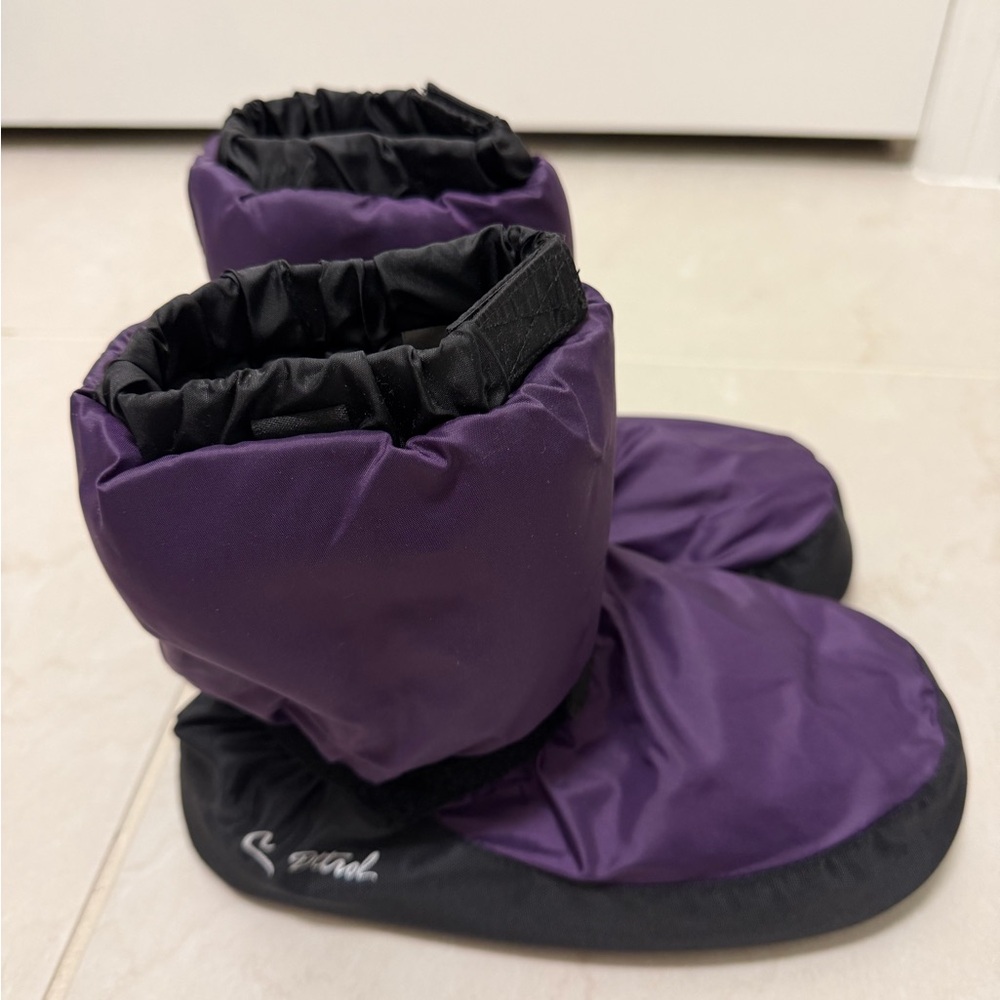 Space boots (ballet warmers) size S adults (10 inches long)